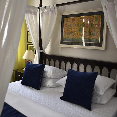 Bir High Hotel ภายนอก รูปภาพ