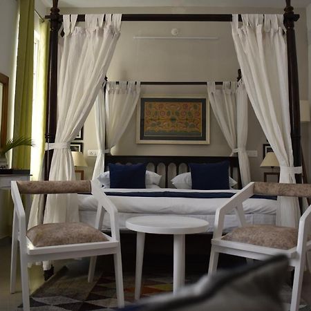 Bir High Hotel ภายนอก รูปภาพ
