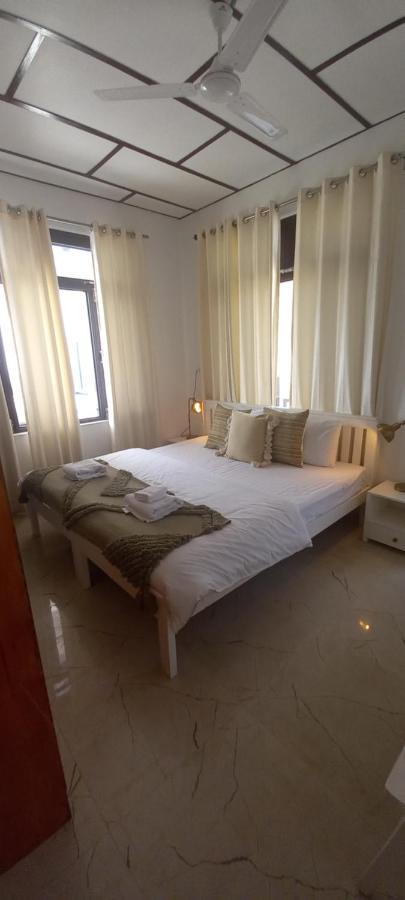 Bir High Hotel ภายนอก รูปภาพ