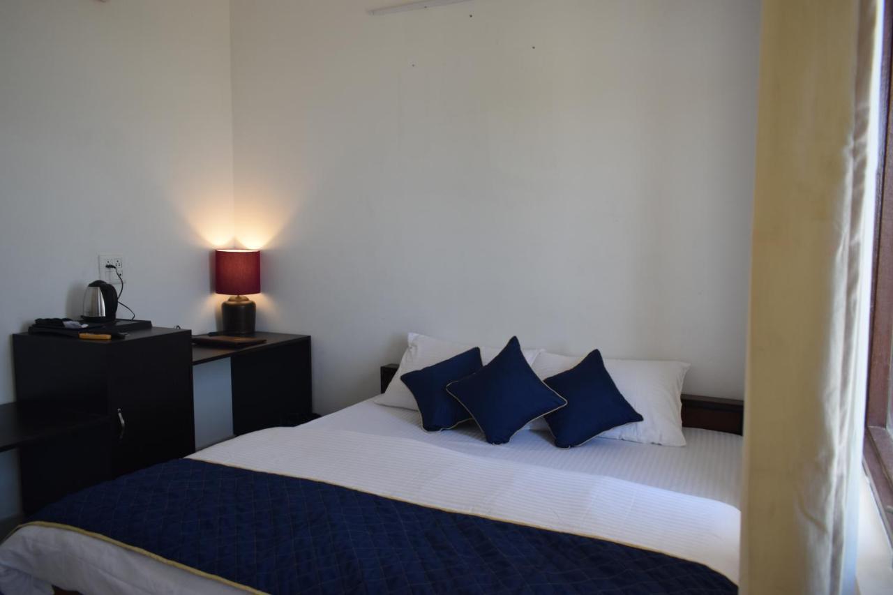 Bir High Hotel ภายนอก รูปภาพ